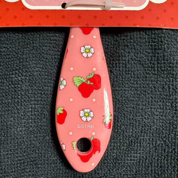 Strawberry Shortcake Pink Detangler Brush - Picture 5 of 6